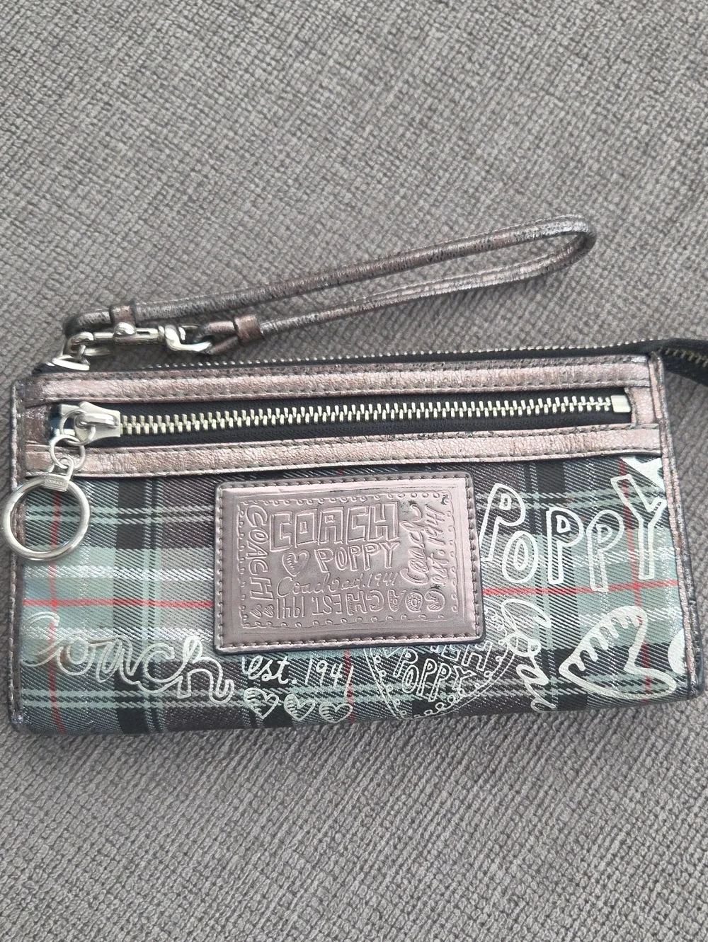 VNTG Coach Poppy Tartan Plaid Wristlet Wallet Metallic Silver Graffiti Y2K EUC